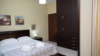 My Home - Meteora Central Apt - 2 BD