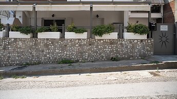 My Home - Meteora Central Apt - 2 BD