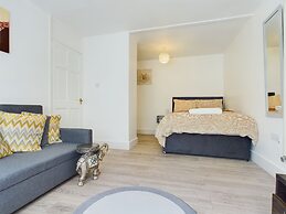 Charming Studio With Free Parking in Chelmsford