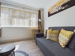 Charming Studio With Free Parking in Chelmsford