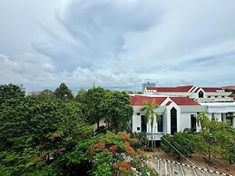 Treetops Condominium by PSR