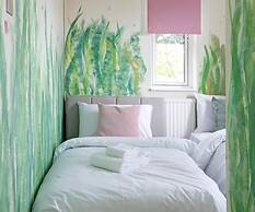 Charming Frome Retreat With 4 Bedrooms