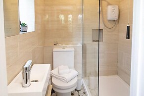 Charming Frome Retreat With 4 Bedrooms