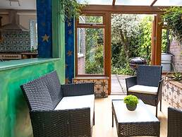 Charming Frome Retreat With 4 Bedrooms