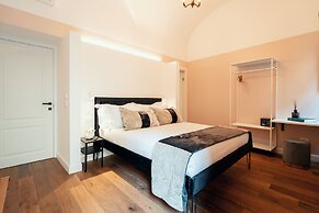 Naman Hotellerie Monti