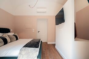 Naman Hotellerie Monti