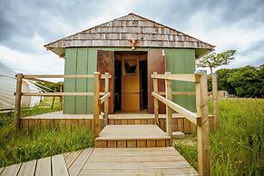 Luxury Glamping Retreat in Battle