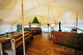 Luxury Glamping Retreat in Battle