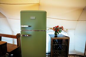 Luxury Glamping Retreat in Battle