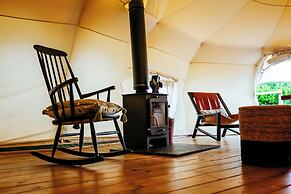 Luxury Glamping Retreat in Battle