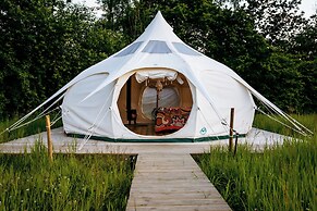 Luxury Glamping Retreat in Battle