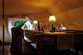 Luxury Glamping Retreat in Battle