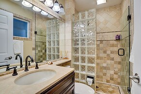 Huntington Beach Vacation Rental ~ 3 Mi to Dtwn!