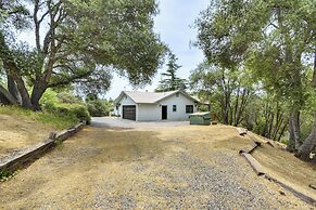 Yosemite Wellbeing Retreat on 5 Acres w/ Mtn Views