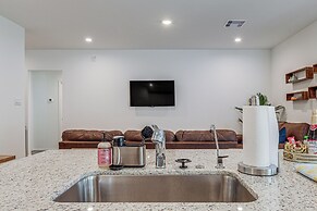 Fulshear Home w/ Private Backyard & Community Pool