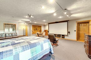 'just a Cast Away' Cassville Cabin w/ Covered Deck