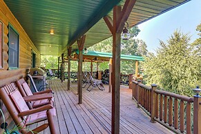 'just a Cast Away' Cassville Cabin w/ Covered Deck
