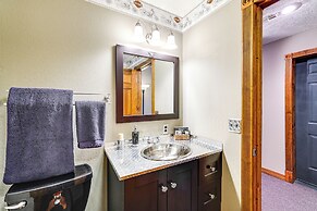 'just a Cast Away' Cassville Cabin w/ Covered Deck