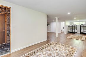 Cedar Mountain Cabin, 2 Mi to Dupont State Forest!