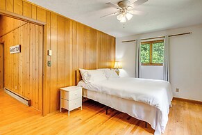 Cedar Mountain Cabin, 2 Mi to Dupont State Forest!