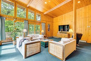 Cedar Mountain Cabin, 2 Mi to Dupont State Forest!