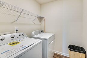 Modern Anderson Home w/ Fire Pit & Grill