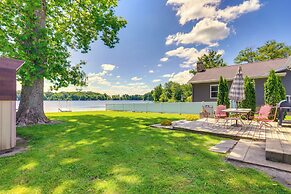 Howe Retreat w/ Fire Pit + Private Boat Dock!