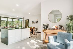 Luxury Modern Home on Golf Course w/ Game Room!