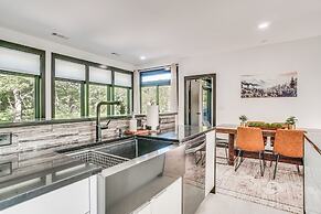 Luxury Modern Home on Golf Course w/ Game Room!