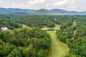 Luxury Modern Home on Golf Course w/ Game Room!