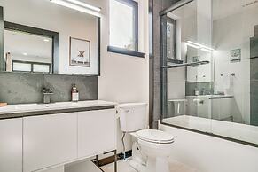 Luxury Modern Home on Golf Course w/ Game Room!