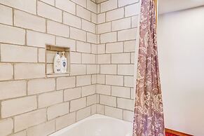 Quiet Home w/ Garden ~ 7 Mi to Patagonia Lake!