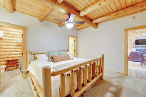 Sunset & Mountain Views: Scenic Sylva Log Cabin!