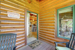 Sunset & Mountain Views: Scenic Sylva Log Cabin!