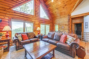 Sunset & Mountain Views: Scenic Sylva Log Cabin!