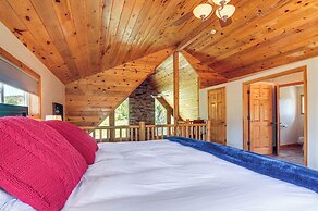 Alton Cabin w/ Wraparound Deck, Forest Views