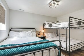 Alton Cabin w/ Wraparound Deck, Forest Views