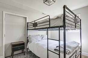 Alton Cabin w/ Wraparound Deck, Forest Views