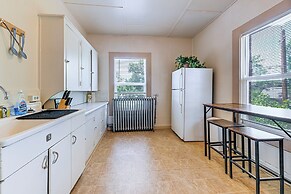 Charming Klamath Falls Apt: Walk to Downtown!