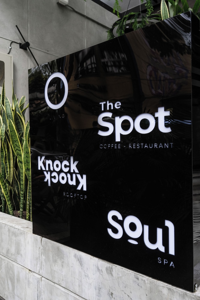 The O By Seekers Medellín