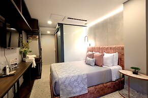 The O By Seekers Medellín