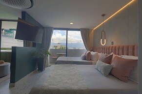 The O By Seekers Medellín