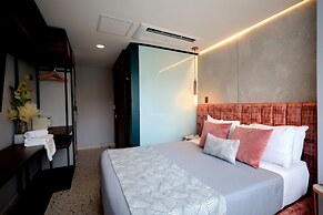 The O By Seekers Medellín