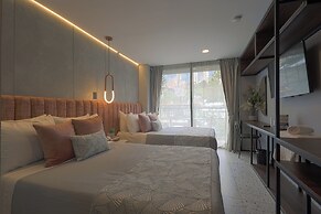 The O By Seekers Medellín