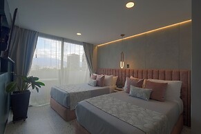 The O By Seekers Medellín