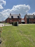 Honeybee Haven Retreat - 3 Bed House