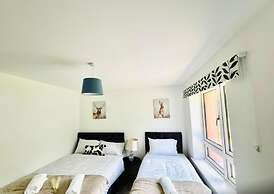 Honeybee Haven Retreat - 3 Bed House