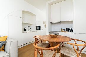 limehome Evora Largo dos Penedos