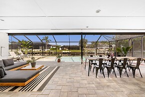 Skylark Oasis - Family Fun & Luxury