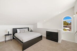 Skylark Oasis - Family Fun & Luxury